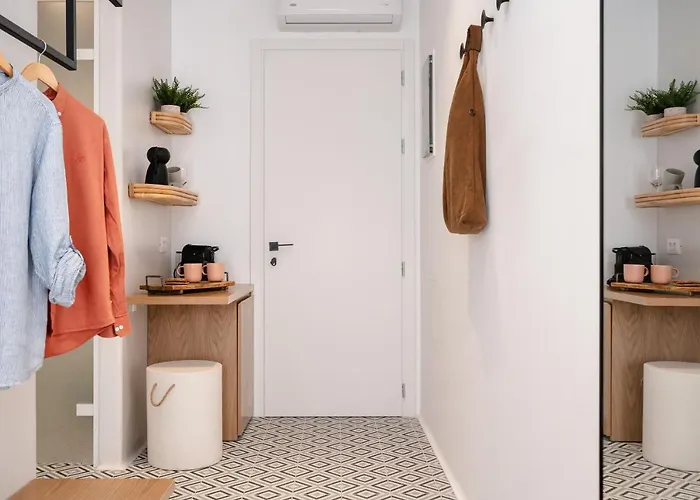 Margaret Luxury * Naxos City