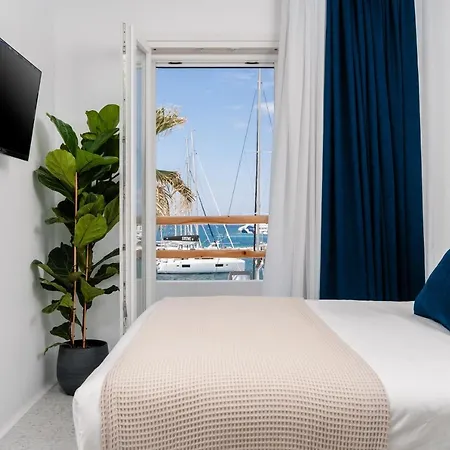 Margaret Luxury Apartment Naxos City